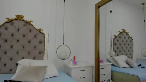 Damiana online show from July 28, 2026, 6:42 pm