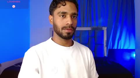 Snapshot of damiano_walker chatting on May 18, 2026, 2:18 am damiano_walker online show from May 18, 2026, 2:18 am