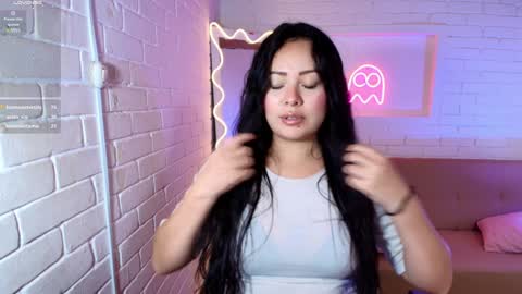 Snapshot of damii_tay chatting on February 8, 2025, 9:35 am Damii online show from February 8, 2025, 9:35 am