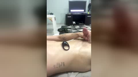 Snapshot of damix420 chatting on April 6, 2026, 6:47 am damix420 online show from April 6, 2026, 6:47 am