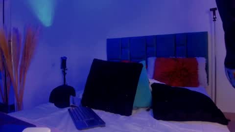 Snapshot of dammianmilleroficial chatting on October 14, 2025, 11:33 am INSTAGRAM DAMMIANMILLEROFICIAL online show from October 14, 2025, 11:33 am