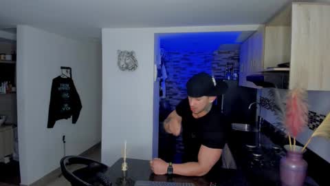 INSTAGRAM  DAMMIANMILLEROFICIAL online show from February 17, 2026, 2:19 am