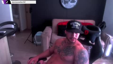 Snapshot of dammianmilleroficial chatting on May 31, 2026, 7:48 pm INSTAGRAM DAMMIANMILLEROFICIAL online show from May 31, 2026, 7:48 pm