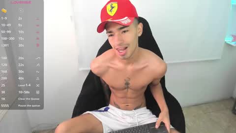 Snapshot of damon_333 chatting on February 22, 2025, 1:02 pm Damon online show from February 22, 2025, 1:02 pm