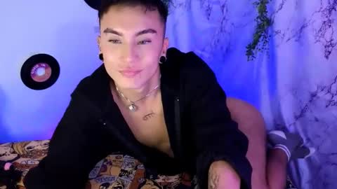 damon_clark_ online show from January 21, 2025, 12:46 am