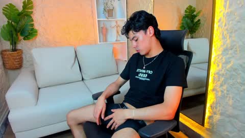 Snapshot of damon_nort chatting on January 7, 2025, 12:31 pm DEMON NORTH online show from January 7, 2025, 12:31 pm