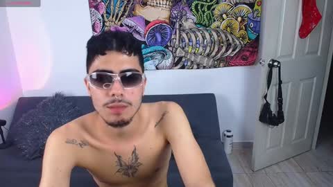 Snapshot of damoncolbi chatting on December 21, 2024, 5:03 am damoncolbi online show from December 21, 2024, 5:03 am