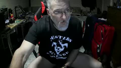 Snapshot of dan137111 chatting on April 29, 2026, 11:25 am dan137111 online show from April 29, 2026, 11:25 am