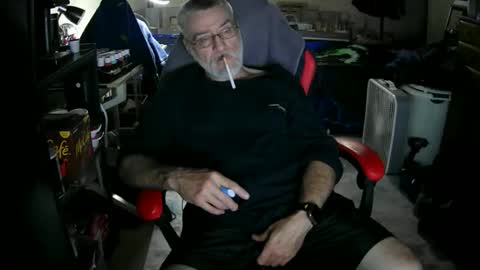 Snapshot of dan137111 chatting on May 24, 2026, 2:33 pm dan137111 online show from May 24, 2026, 2:33 pm