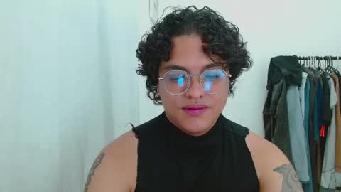 Snapshot of dan_blous chatting on May 15, 2026, 1:01 am Diane Blosson online show from May 15, 2026, 1:01 am