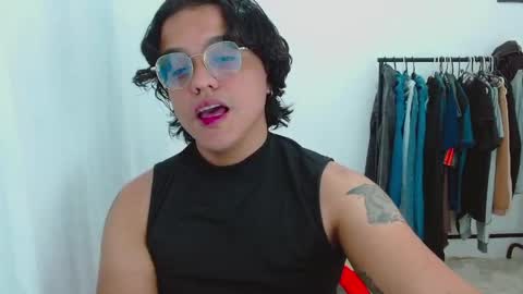 Snapshot of dan_blous chatting on June 1, 2026, 12:12 am Diane Blosson online show from June 1, 2026, 12:12 am