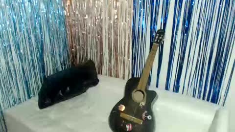 Snapshot of dan_khemeia chatting on January 7, 2026, 6:16 am Dan Khemeia online show from January 7, 2026, 6:16 am