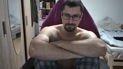 King Dan online show from October 21, 2025, 7:03 pm