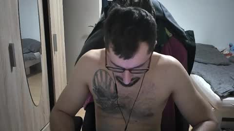 Snapshot of dan_the_man405 chatting on April 24, 2026, 9:39 pm King Dan online show from April 24, 2026, 9:39 pm