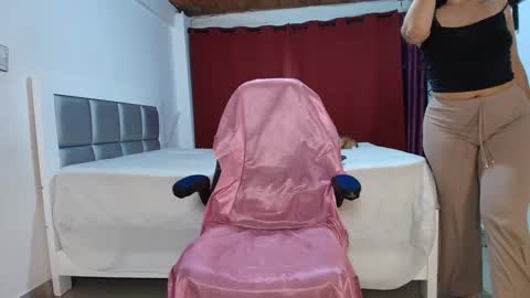 Dayana  online show from September 26, 2025, 11:09 pm