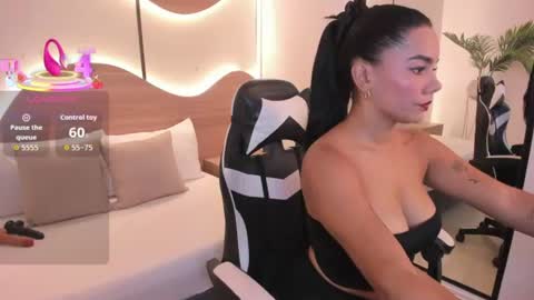 D A N A  online show from June 24, 2026, 7:13 pm