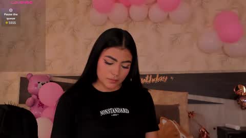 Snapshot of dana_haze chatting on June 15, 2026, 5:37 pm Dana online show from June 15, 2026, 5:37 pm