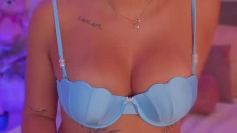 Snapshot of dana_haze chatting on July 13, 2026, 4:59 am Dana online show from July 13, 2026, 4:59 am