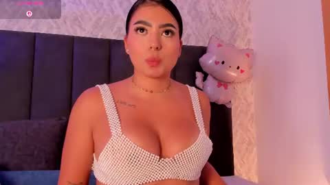 Snapshot of dana_haze chatting on August 1, 2026, 4:56 am Dana online show from August 1, 2026, 4:56 am