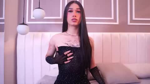 Snapshot of dana_joness chatting on November 19, 2025, 11:49 pm Dana online show from November 19, 2025, 11:49 pm