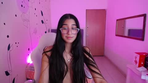dana_paula online show from February 24, 2025, 2:58 pm