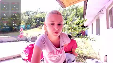 Snapshot of danamily chatting on September 14, 2025, 11:09 am Denisa personalized vinyl photo wallpaper 95-cm length 239-cm height with danamilys autograph or photo on request personaliz online show from September 14, 2025, 11:09 am