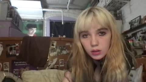 Snapshot of danceissexisbeauty2 chatting on October 23, 2025, 12:10 am Your submissive patient online show from October 23, 2025, 12:10 am