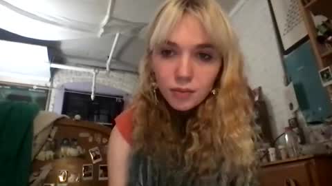 Snapshot of danceissexisbeauty2 chatting on November 28, 2025, 3:53 am Your submissive patient online show from November 28, 2025, 3:53 am