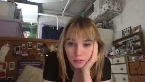 Snapshot of danceissexisbeauty2 chatting on March 20, 2026, 6:07 am Your submissive patient online show from March 20, 2026, 6:07 am