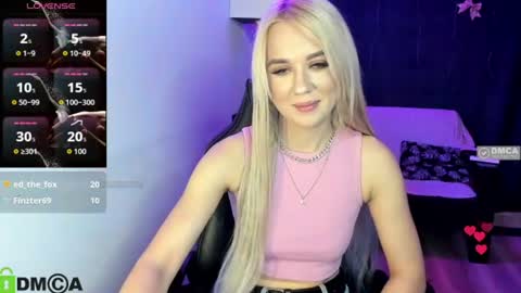 dances_queen online show from August 4, 2026, 7:00 am