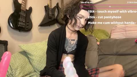 Snapshot of dandelion_sea chatting on September 30, 2025, 5:29 pm dandelion_sea online show from September 30, 2025, 5:29 pm