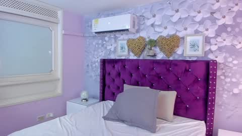 Snapshot of danee_19 chatting on February 8, 2025, 11:44 am Daniela online show from February 8, 2025, 11:44 am