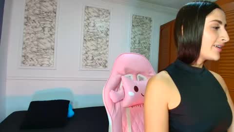 Danella Houston online show from December 14, 2025, 11:09 pm