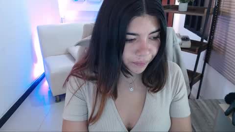 Veronica online show from September 20, 2025, 11:55 am