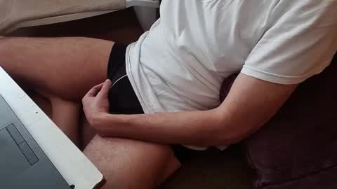 Snapshot of dani5o5 chatting on January 8, 2025, 8:06 am Danial online show from January 8, 2025, 8:06 am