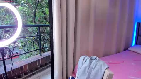 Snapshot of dani_cutee_ chatting on November 16, 2025, 8:58 pm Dani online show from November 16, 2025, 8:58 pm