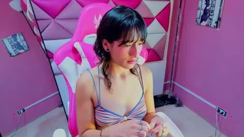 dani_dream online show from September 18, 2025, 1:35 pm