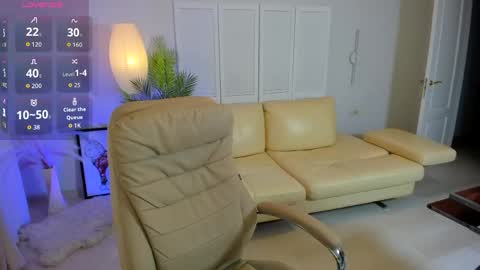 Snapshot of dani_kittys chatting on May 30, 2026, 8:22 am dani_kittys online show from May 30, 2026, 8:22 am