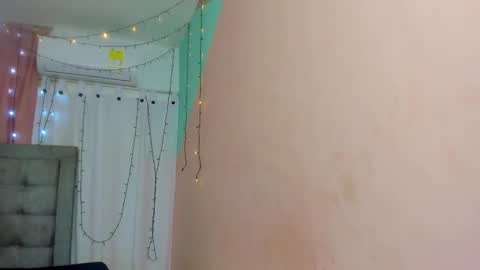 Snapshot of dani_lue chatting on January 26, 2025, 12:11 pm dani_lue online show from January 26, 2025, 12:11 pm