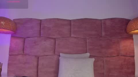 Snapshot of dani_velvet chatting on May 21, 2026, 2:29 am online show from May 21, 2026, 2:29 am