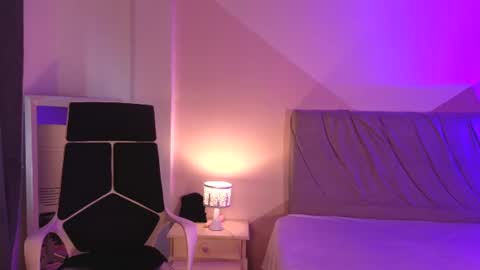 Snapshot of dania22_ chatting on June 25, 2026, 2:32 pm dania22_ online show from June 25, 2026, 2:32 pm