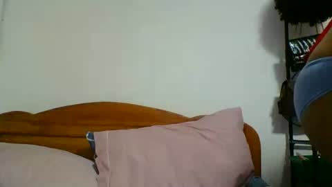 Snapshot of danie80704 chatting on October 23, 2025, 3:11 pm danie80704 online show from October 23, 2025, 3:11 pm