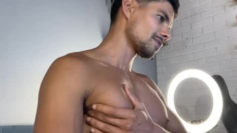 Daniel  online show from December 24, 2024, 4:33 am