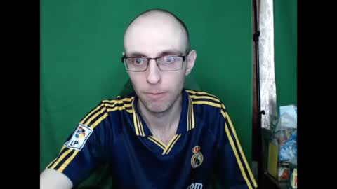Snapshot of daniel9121 chatting on August 2, 2026, 12:03 pm Daniel9121 online show from August 2, 2026, 12:03 pm