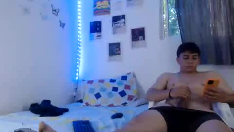 daniel_0127 online show from June 20, 2026, 10:23 pm