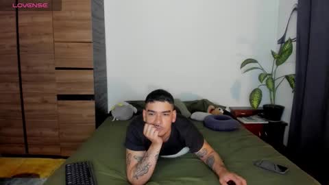 Dani  online show from November 24, 2025, 8:08 pm