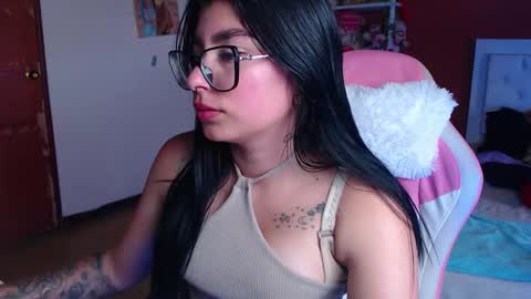 Snapshot of daniela_cute22 chatting on September 25, 2025, 6:22 pm DANIELA online show from September 25, 2025, 6:22 pm