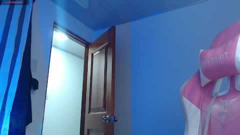 DANIELA online show from April 28, 2026, 2:21 am