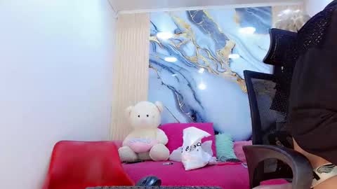 daniela_pink_ online show from February 20, 2026, 8:53 pm