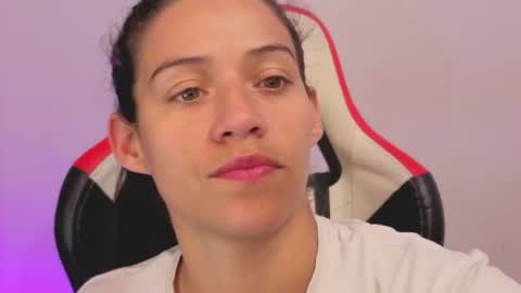 daniela_rivasthl online show from July 26, 2026, 6:54 am